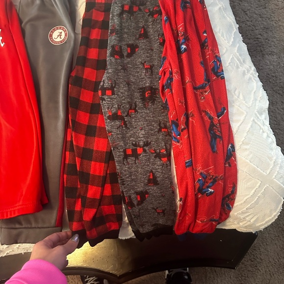 Lot Bundle size 4 / 4T winter sweatpants. Total 11 pants.
Nike Polo Levis Bama - Picture 9 of 9